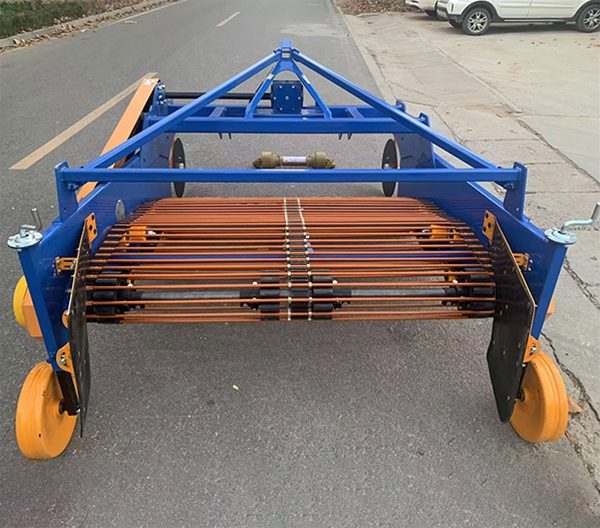 4UX-160馬鈴薯收獲機